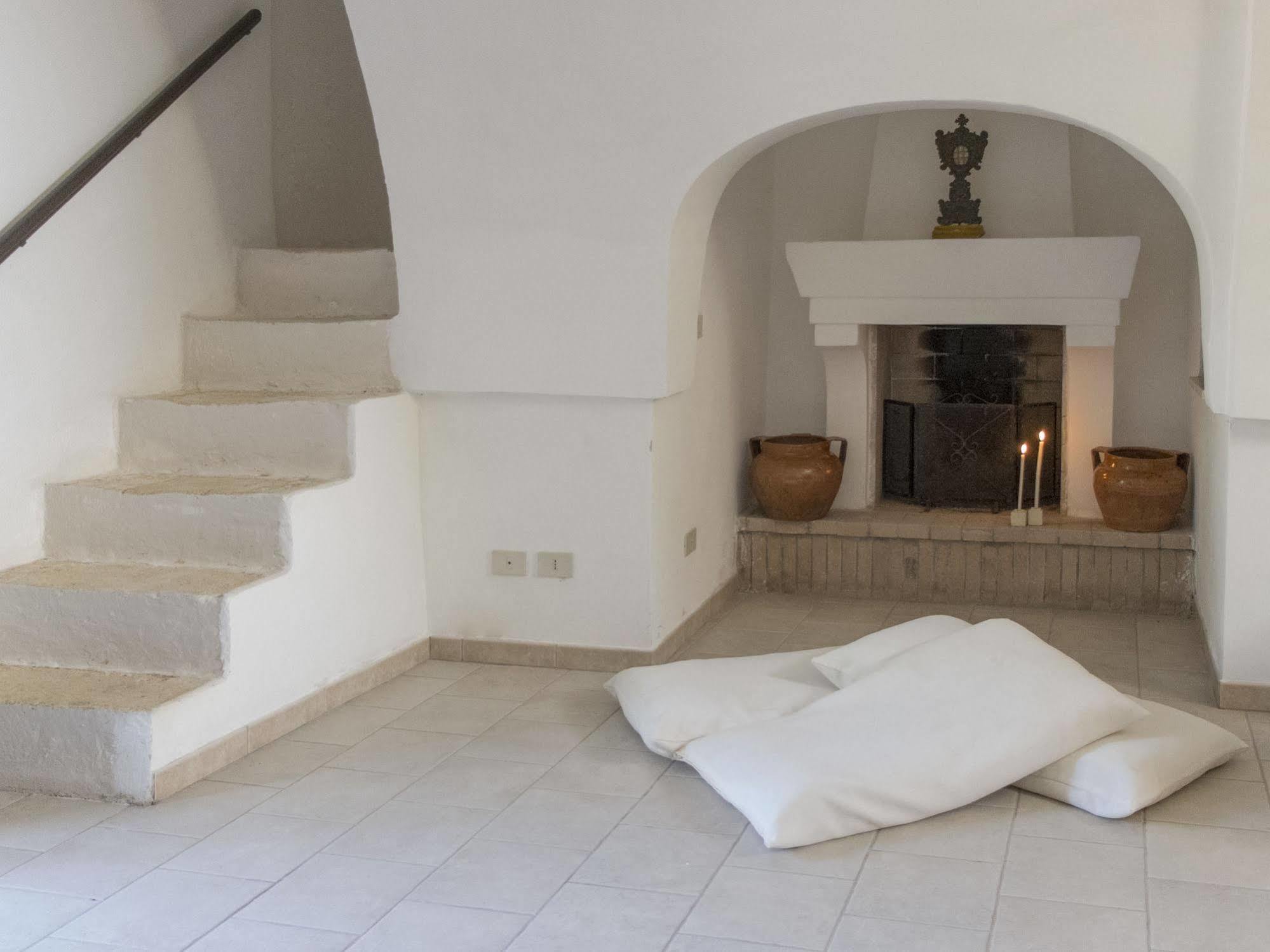 Masseria Palombara Grande Остуни Екстериор снимка